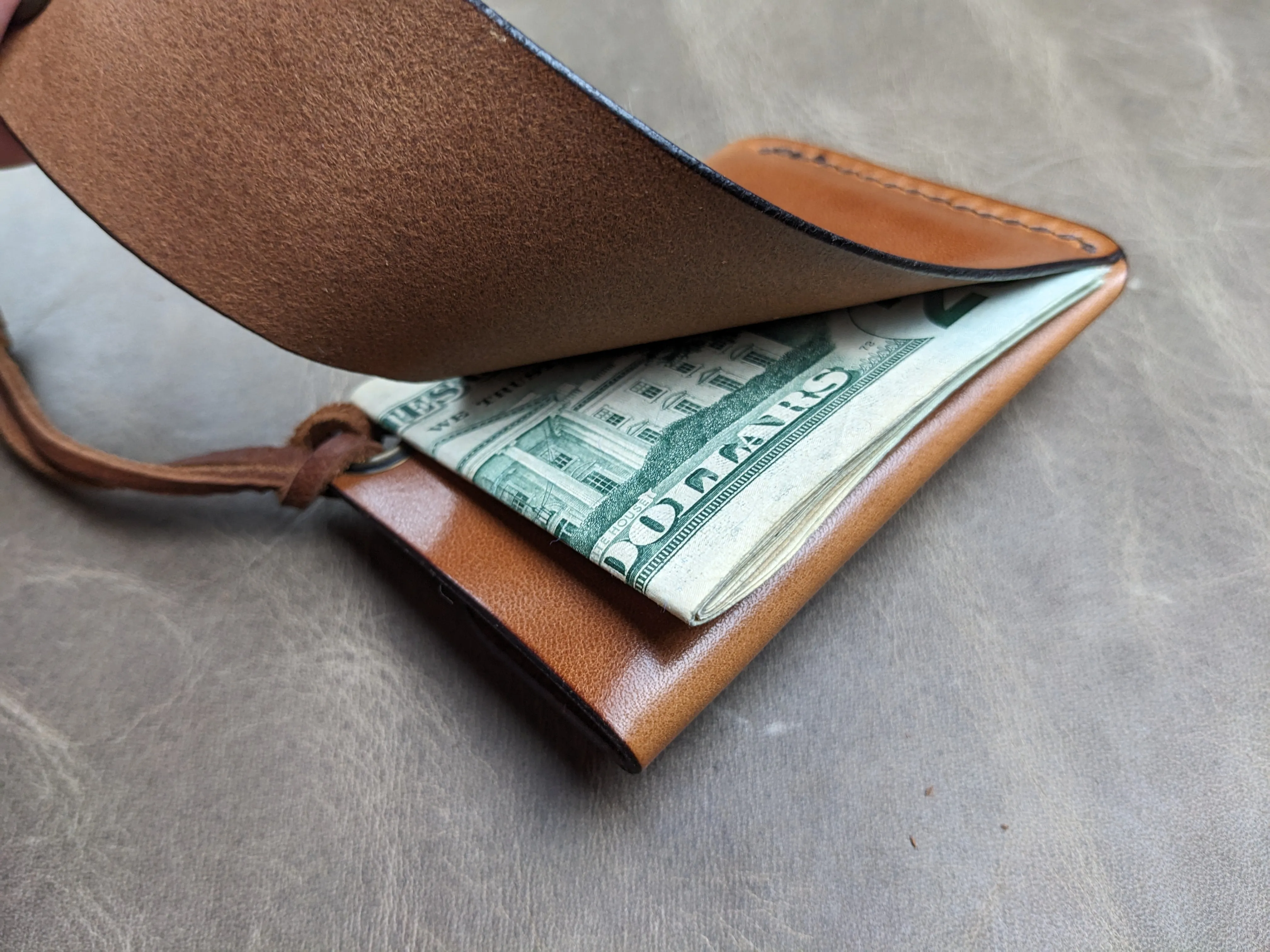 Hiker Wallet - Toffee Tan