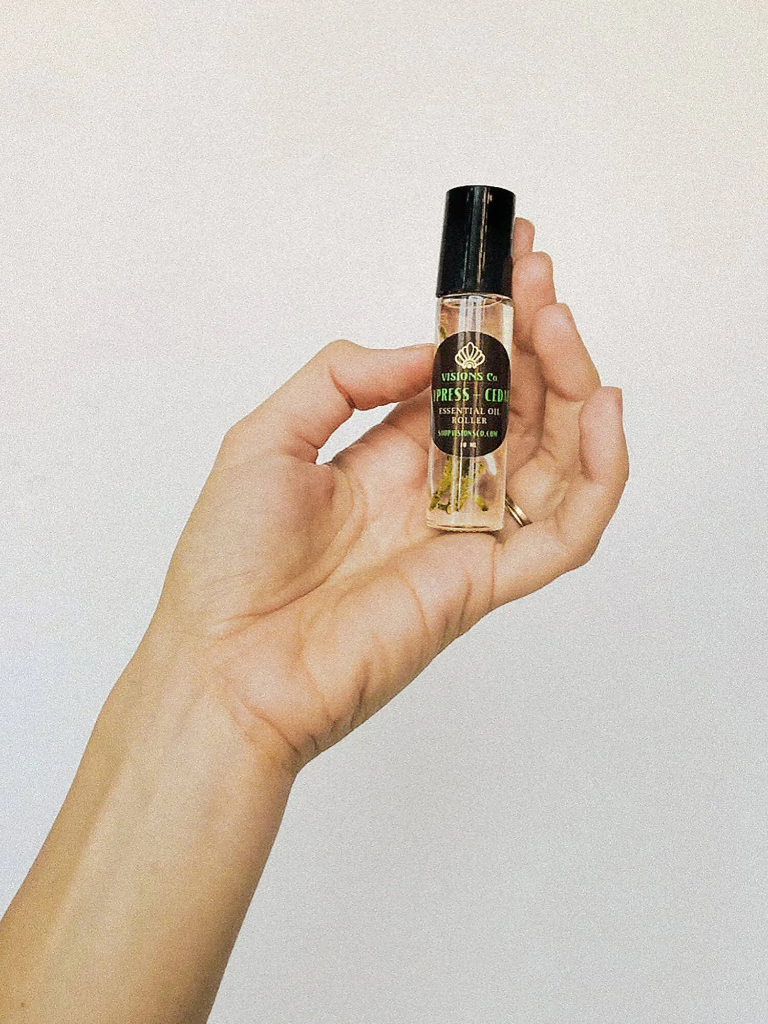 VISIONS CO. Essential Oil Roller